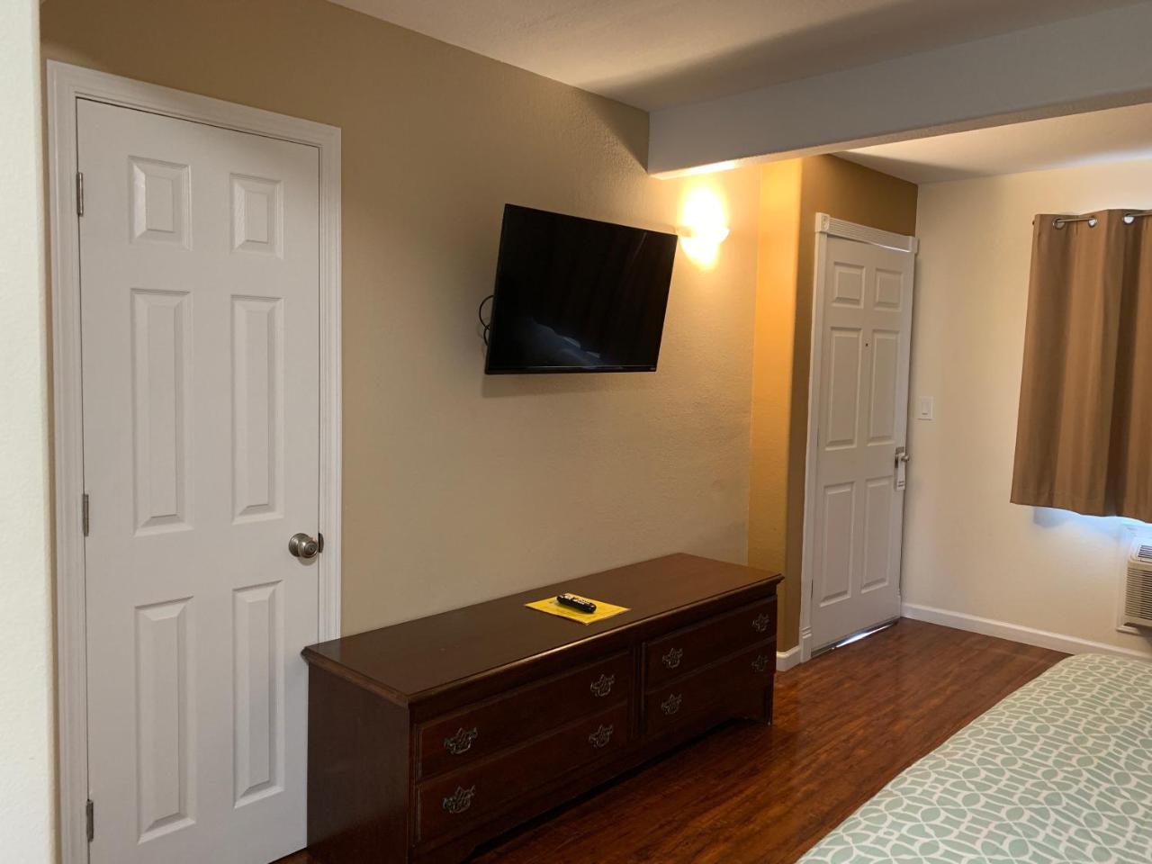 Townhouse Inn & Suites 克拉马斯福尔斯 外观 照片